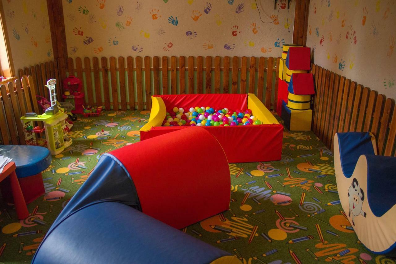 Stara Vezha Hotel Boryspilʼ 외부 사진
